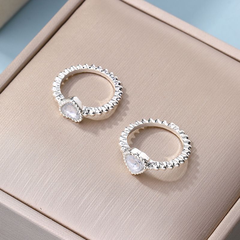 Einfache Legierung Herz Set Mode Vielseitig Intarsien Strass Ring Für Frauen_voghion.com