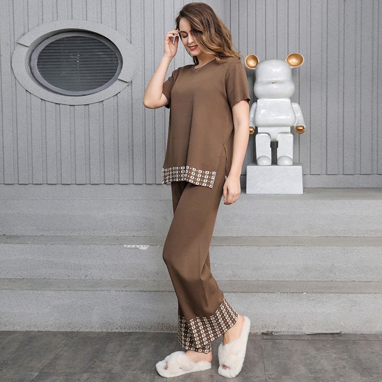 Damenbekleidung Sommer Neue einfache Mode Rundhalsausschnitt Einfarbig Kurzarmoberteile und Hosen Kontrastfarbener Rand Gestrickter Zweiteiliger Anzug_voghion.com