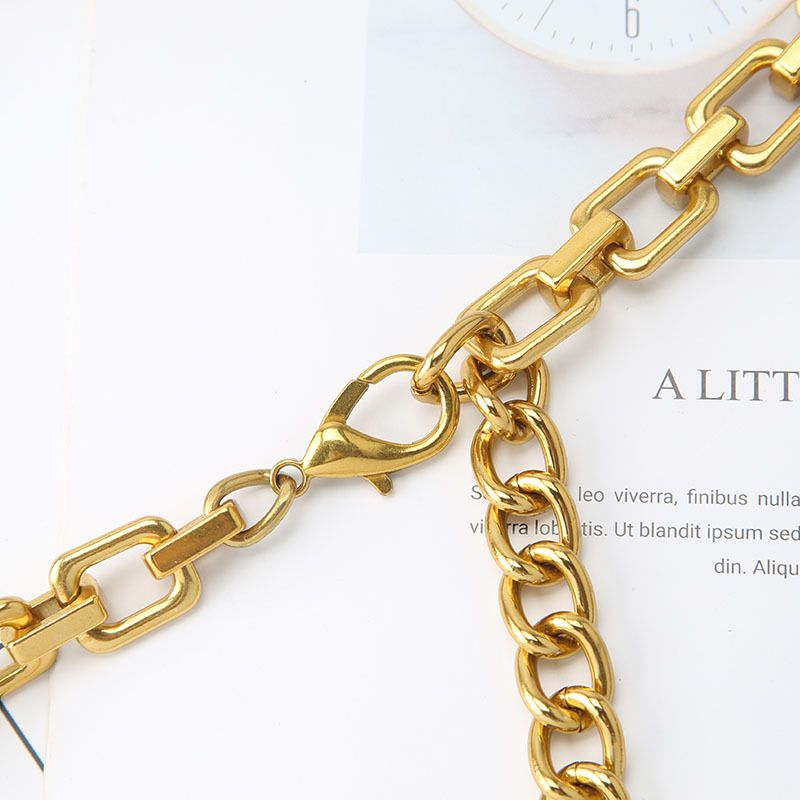 Klassischer goldener Taillengürtel mit D-Buchstabenkette, modischer Damengürtel mit personalisierter Kleiderdekoration und lässigem Design_voghion.com