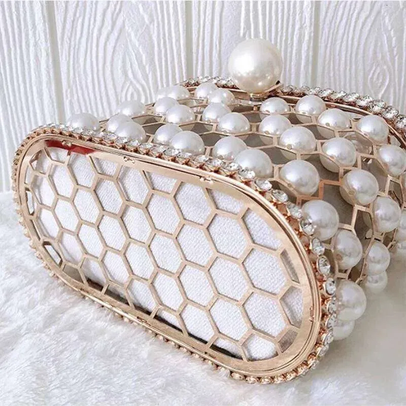 Designer Perle Handtasche und Geldbörsen für Frauen aushöhlen Hochzeit Party Kupplung Strass Metall Griff Abendtaschen Tasche_voghion.com