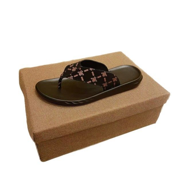 2025 Sommer Neue Herren Casual Outdoor Trendy Non-Slip High-End Feel Beach Flip-Flops_voghion.com