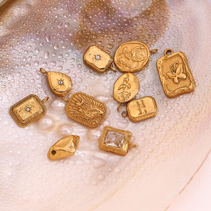 Sieraden bevindingen Mode Persoonlijkheid Geometrische Sieraden Accessoires Roestvrij staal Verguld 18K Goud Waterdruppel Roos Vierkante Baksteen Hanger Vrouwelijk_voghion.com