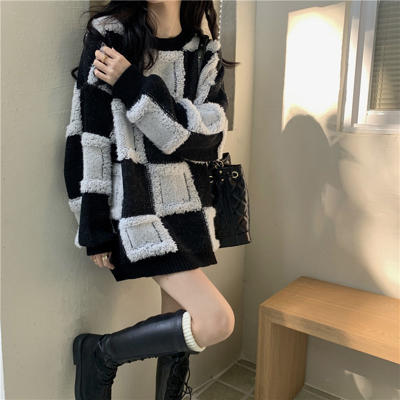 Retro checkerboard plaid sweater for women in autumn and winter thickened outer wear loose lazy style pullover round neck sweater top_voghion.com