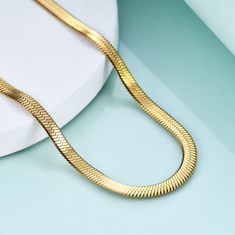 Exquisite gold-plated stainless titanium steel popular women's necklace, layered jewelry, snake bone chain necklace_voghion.com
