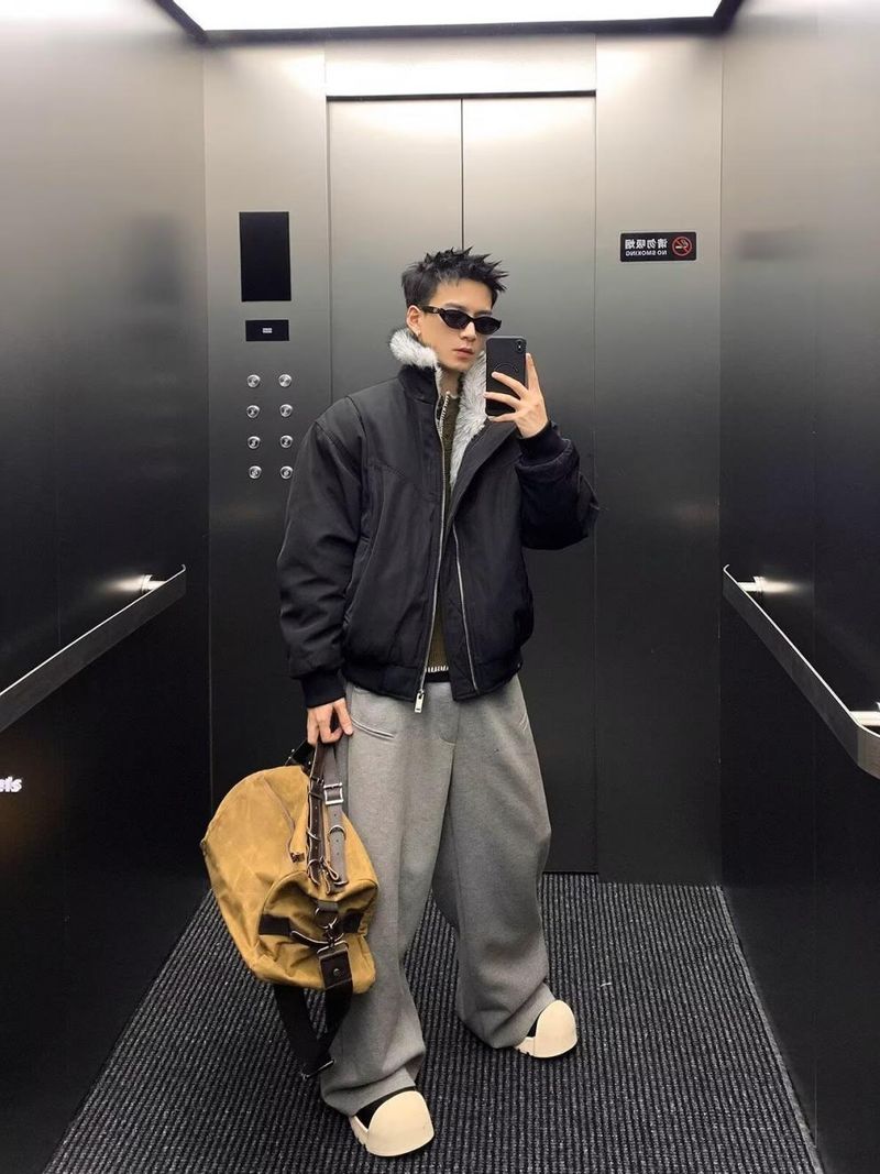 Herbstliche amerikanische Fliegerjacke mit Bergadler-Pelzkragen, gefüttert mit Baumwolle, Winterjacke mit dicker Verarbeitung_voghion.com