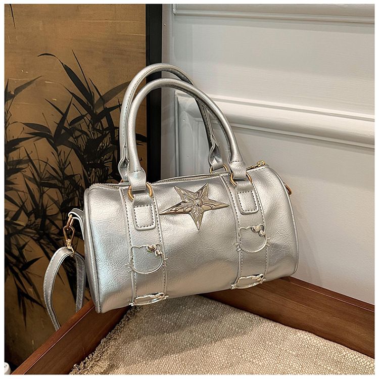 Piccolo design argento rotondo secchio piccante ragazza ascella b, donne 2024 nuovo trendy e alla moda piccola nicchia spalla_voghion.com