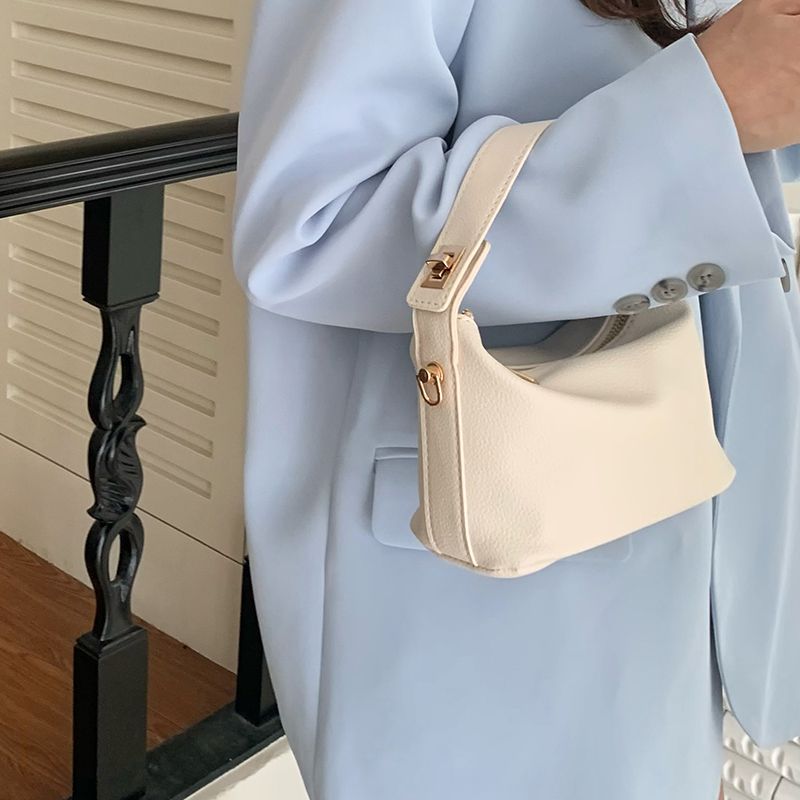 Design Casual Handheld New Lunch Box, Cloud Donna 2024 Autunno/Inverno Piccola Borsa Quadrata, Borsa a Tracolla Monospalla_voghion.com