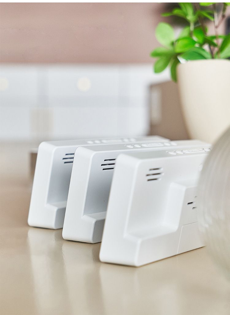 Zwei Sätze Wecker Einfache LED-Großbild-Digital-Schlafzimmer-Nachttischuhr im koreanischen Stil, Modeuhr 6628_voghion.com