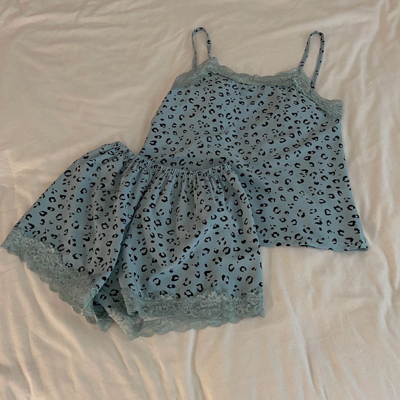 Charming French Elegance: Sexy Plus-Size Suspender Pajama Set, Ideal For 150kg Fashion-Forward Ladies_voghion.com