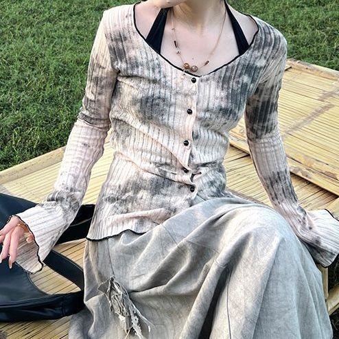 Spring And Autumn Trendy Outfit Top 2025 New Knitted Tie-Dye Blouse + Skirt Fashion Two-Piece Set_voghion.com