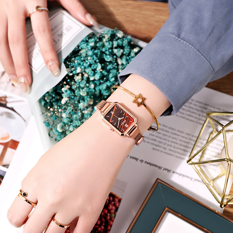 Live Network Red Sales Temperament Square Damenuhr Klein Grün_voghion.com