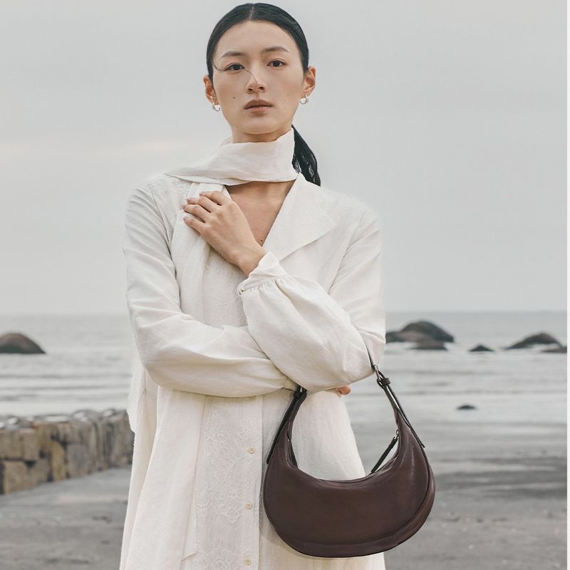 Borsa a tracolla da donna in vera pelle Hobbes Style a forma di mezzaluna, autunno/inverno 2025, alla moda e versatile, casual, per tutti i giorni_voghion.com