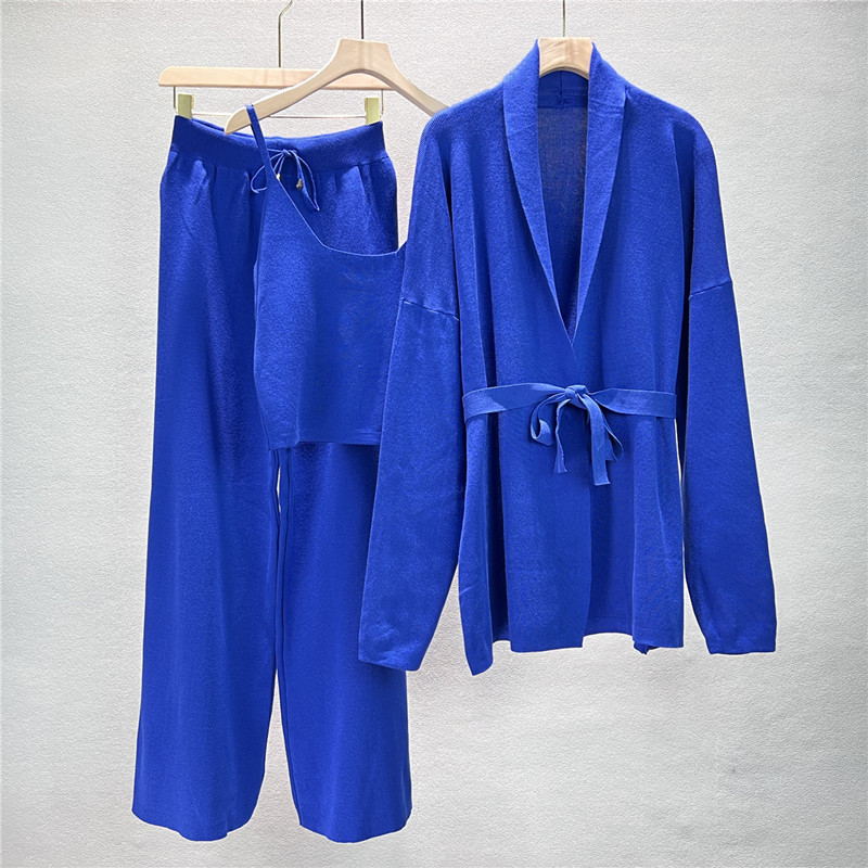 Damesmode gebreid vest, halter, broek met wijde pijpen, driedelige set_voghion.com