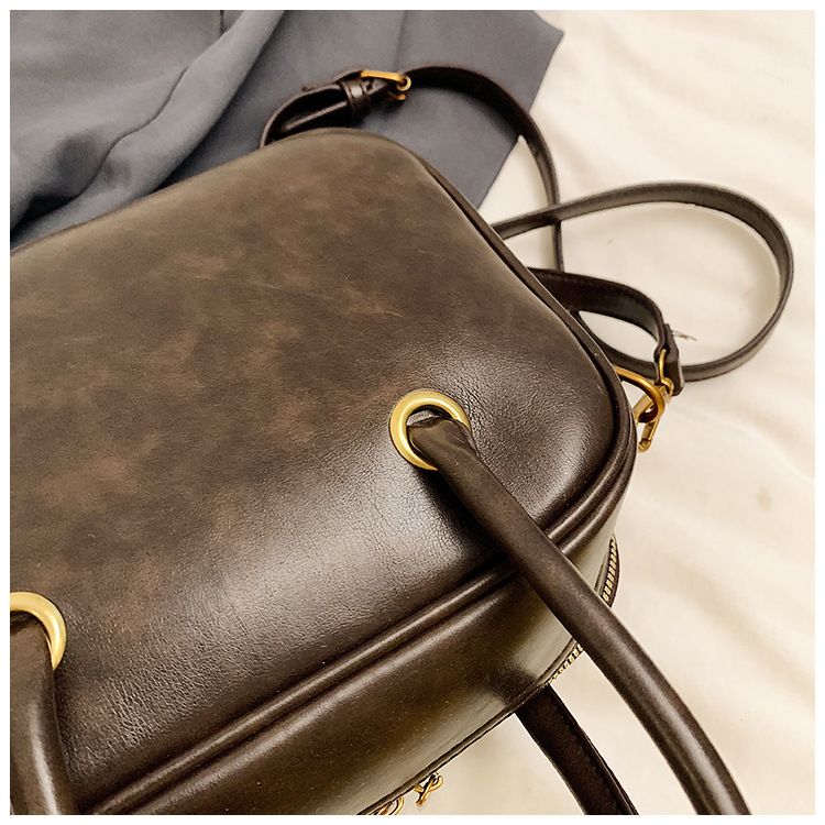 Borsa a tracolla singola coreana in pelle PU di alta qualità, a forma di cuore, quadrata piccola, autunno e inverno 2024_voghion.com