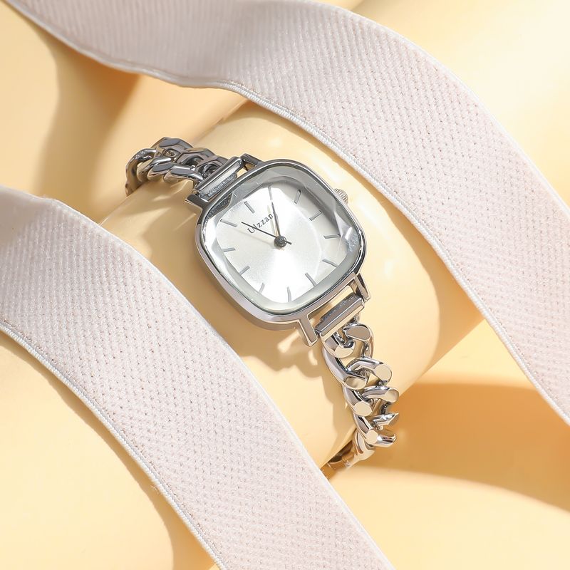Dameur og smykkesæt med lilla Aurora-urskive og firkantet armbåndsur + armbåndssæt med sommerfuglesten til studerende_voghion.com