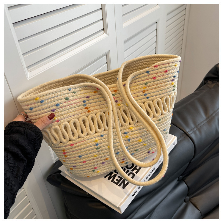 Ühe õlaga õõnestatud puuvillase niidiga uus suvine suure mahutavusega prantsuse õlgedest kootud kott, mereäärne puhkusereisi rannakott_voghion.com