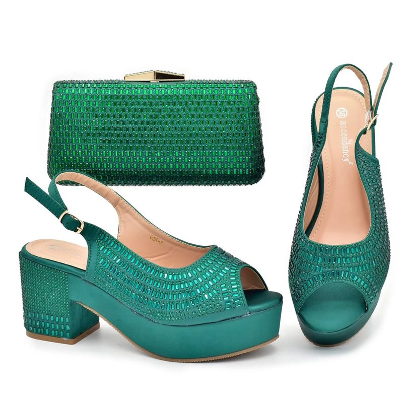 Set mit klobigen Sandalen mit Fischmaul, rundem Kopf und Schnürung hinten sowie Dinnertasche mit Diamanten_voghion.com