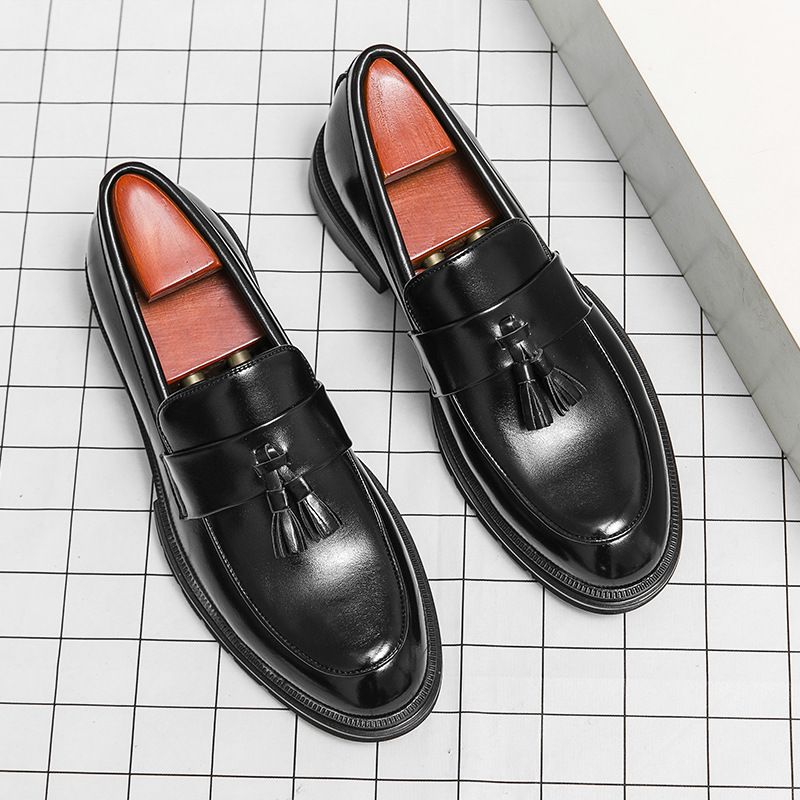 Suitable For All Seasons A Pair Of Business Formal Casual Leather Shoes For Hairdressers, Men's Height Increasing Comfortable Slip-On British_voghion.com