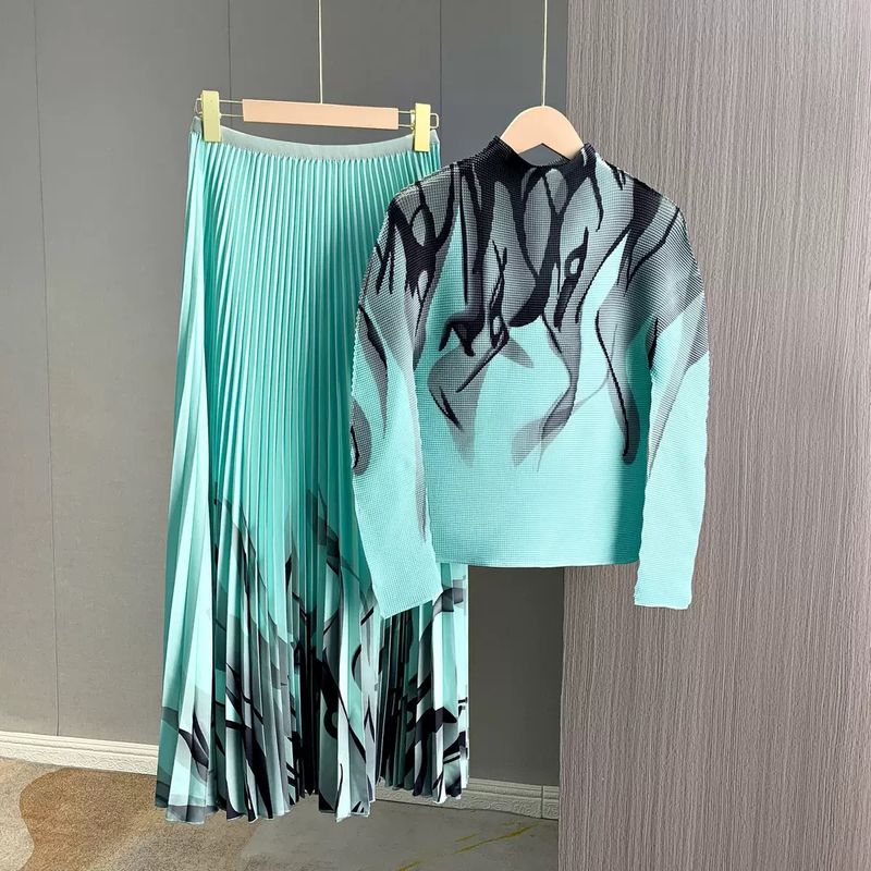 Ensemble élégant avec robe plissée et motif ondulé - Tenue deux pièces élégante pour femme, tenue de bureau et tenue décontractée_voghion.com