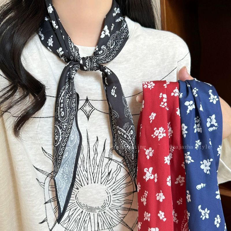 Klassischer Ancora-Haargummi mit rotem Paisleymuster für Damen, niedriger Pferdeschwanz, modisch bedruckter Dreiecksschal_voghion.com