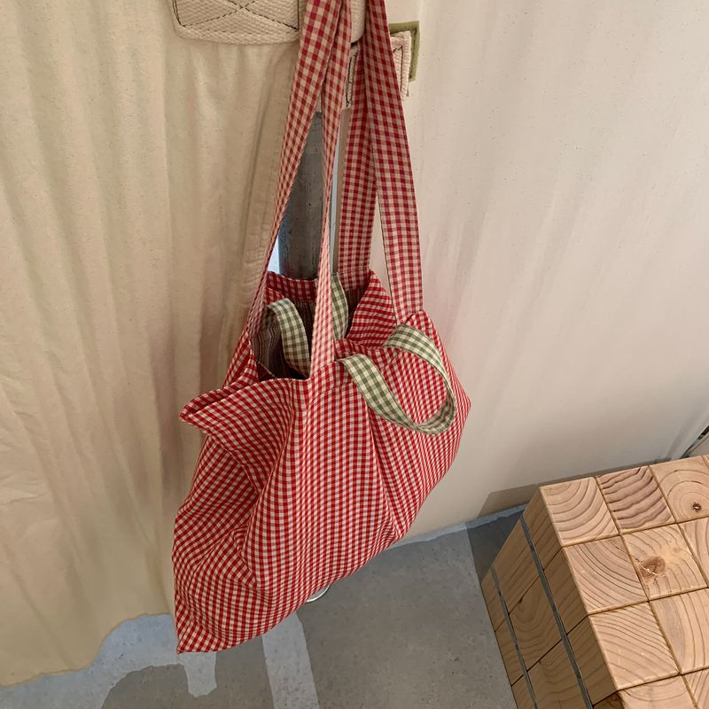 2025 Spring And Summer New Small Red Hat Plaid Canvas Shoulder Bag Lazy Versatile Daily Fashion Exquisite_voghion.com