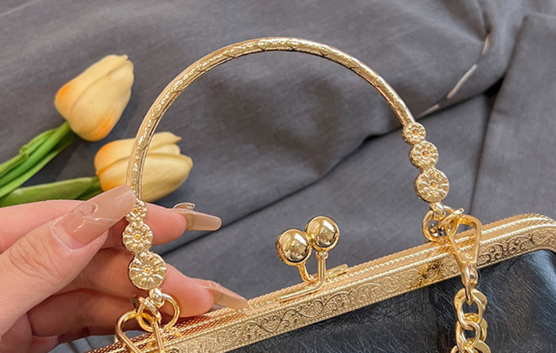 Women's 2023 New Gold Mouth Bag Trendy Fashion Chain One Shoulder Handbag Dinner Bag_voghion.com