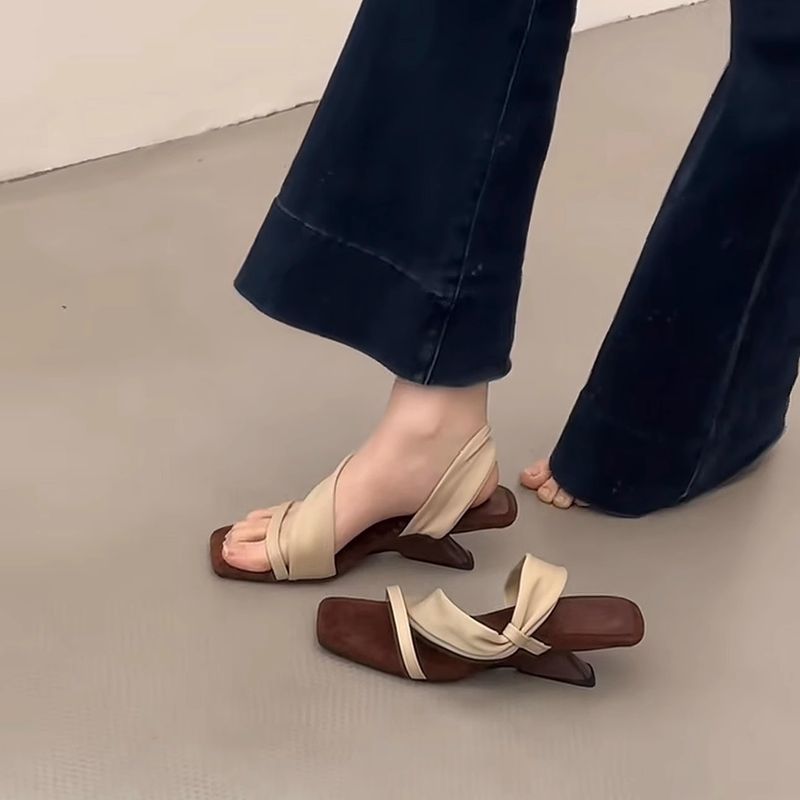 Sandales compensées à bout carré et bride en daim pour femme, style fille épicée, à blocs de couleurs, version coréenne d'été, à talons hauts et à bout ouvert_voghion.com