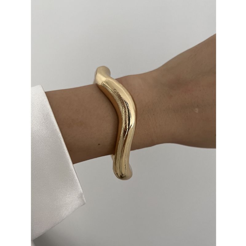 braclet Exaggerated Ins Heavy Metal Smooth Bracelet Geometric Design Personality Wide Bracelet_voghion.com