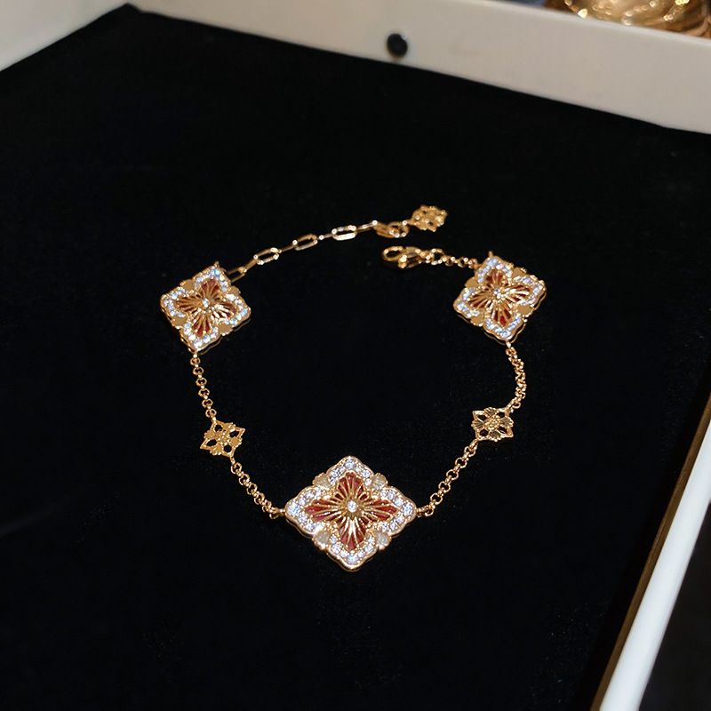 Real Gold Electroplated Zircon Double-sided Flower Light Luxury Fashion Bracelet, Hand Decoration, Palace Style,_voghion.com