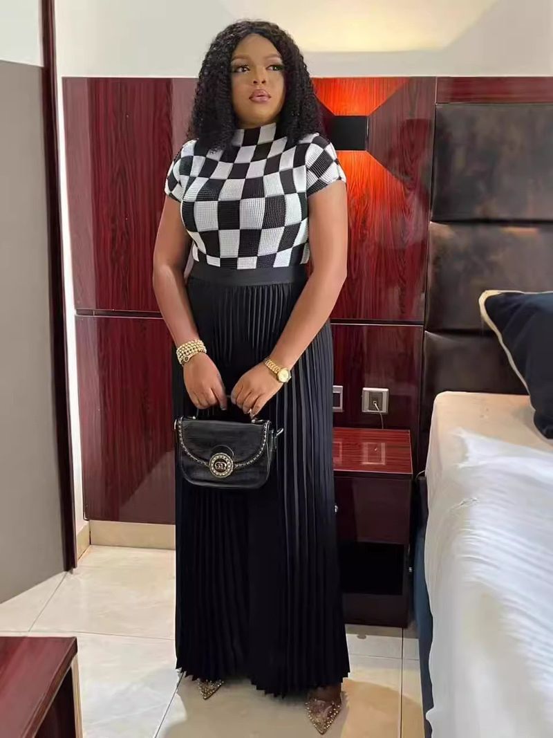 Women's Clothing Print Short Sleeved Wide Leg Pants Two Piece Suit_voghion.com