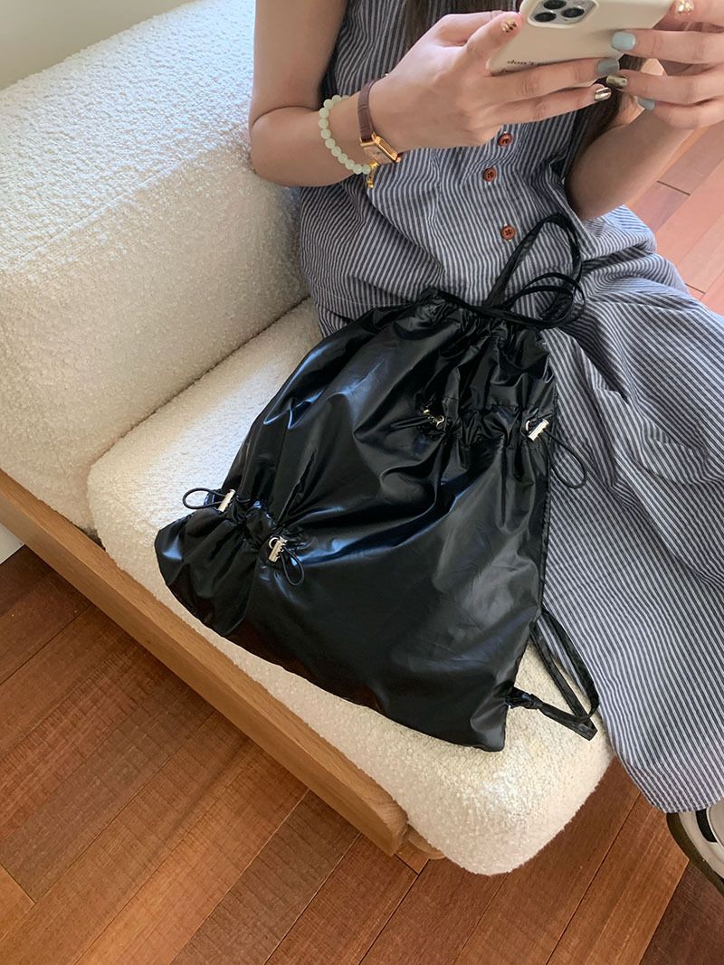 2024 Korean Ins niche design drawstring pleated silver for women commuting versatile casual small backpack_voghion.com