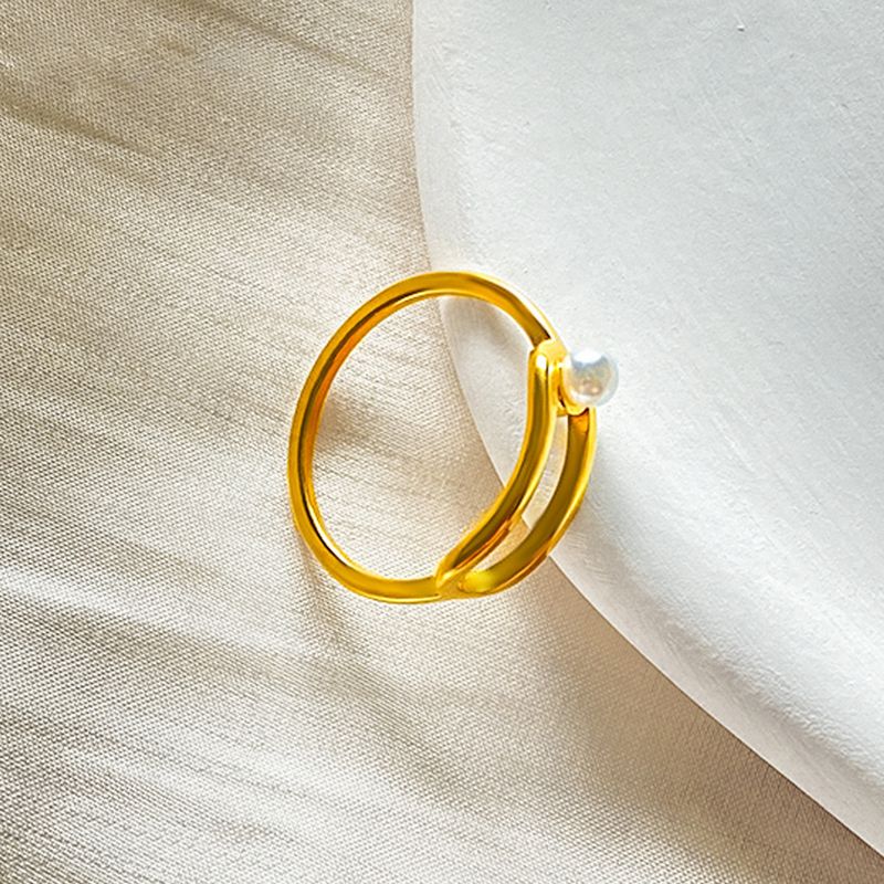Korean Light Luxury Titanium Steel Ring Plated Geometric Pearl Ring For Women (No Fading, Simple Design)_voghion.com