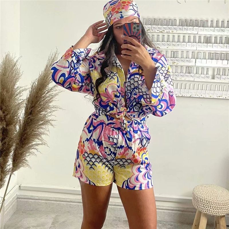 Abbigliamento donna moda casual completo spiaggia protezione solare completo camicia a maniche lunghe pantaloncini foulard completo tre pezzi_voghion.com