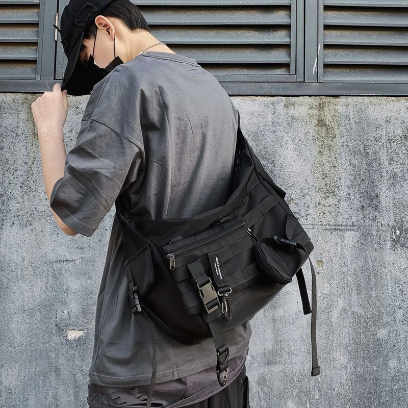 Schulter Gothic Schwarz Umhängetasche Messenger Tragetaschen Für Männer Frauen Shopper Nylon Hip Hop Techwear Satchel Taille Goth_voghion.com