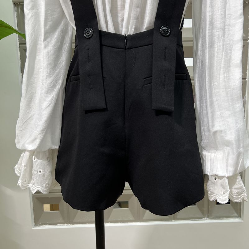 Damenbekleidung Beliebtes Slim-Set aus bestickter Spitzenbluse mit Trägerhose im Frühherbststil, bestickte Spitzenbluse + Hosenträger-Shorts_voghion.com