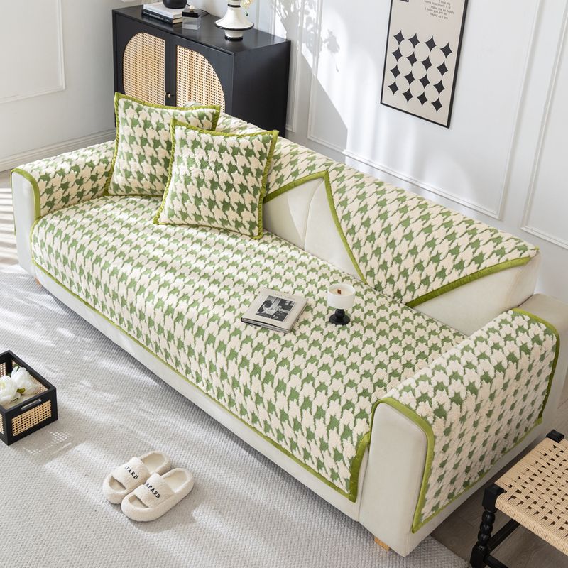 French Retro Houndstooth Sofa Cushion Autumn And Winter Style Comfortable Cotton Plush Non Slip Cushion Sofa Cover Cover Cloth New Style_voghion.com