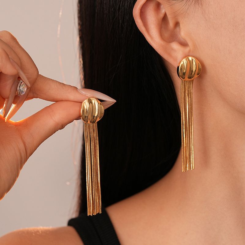 Metallic geometric fringed silver needle earrings elegant niche temperament premium earrings_voghion.com