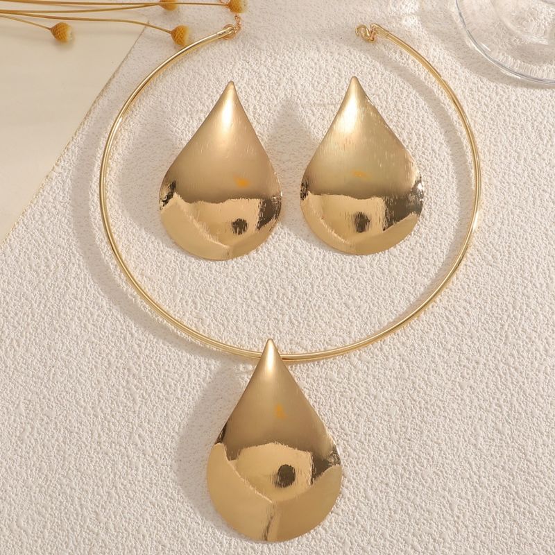 Schmuckset Goldschmuckset Damenschmuckset Minimalistisches Mode-Wassertropfen-Ohrringset für Frauen Leichte Luxus-High-End-Halskette_voghion.com