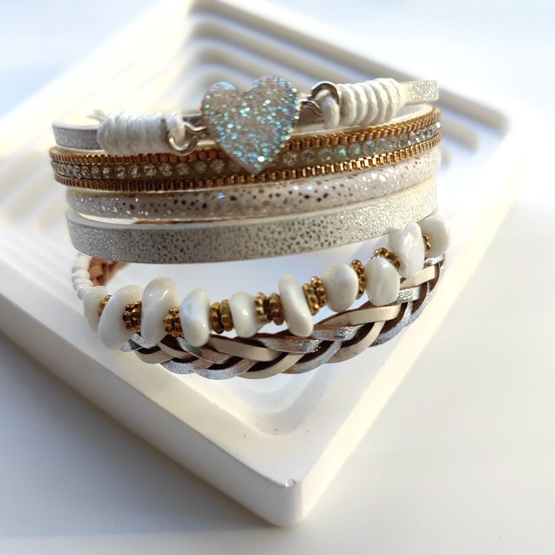 Multi Layer Fashionable Peach Heart Crushed Stone Leather Bracelet, Ladies' Magnetic Buckle Batch_voghion.com