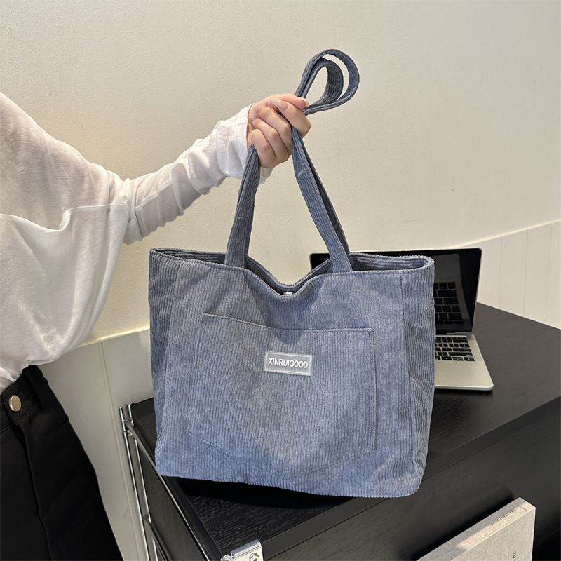 2025 Nuova borsa a tracolla versatile in velluto a coste di grande capacità, alla moda, da ascella, per donna_voghion.com