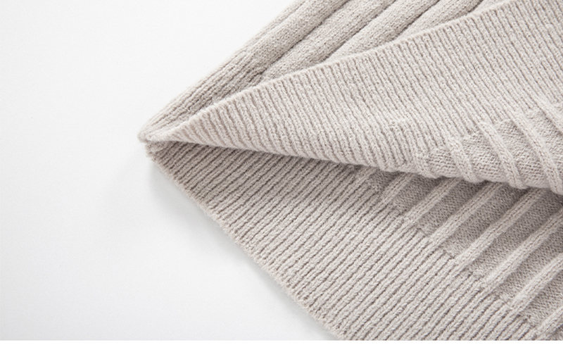 herfst en winter nieuwe stijl herensweater met lange mouwen, verticale strepen, halfhoge kraag, ritssluiting en dieptepunt, herensweater_voghion.com