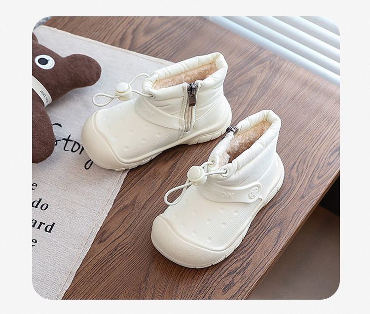 "Sportliche wasserdichte Schneestiefel für Kinder – Fleecegefütterte Winterschuhe für Jungen & Mädchen (Schwarz/Khaki/Creme)"_voghion.com