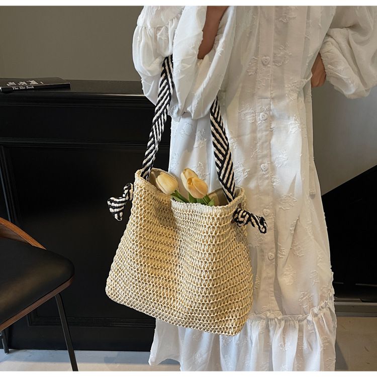 Große Kapazität Stroh gewebt für Frauen 2025 Neue Sommer Strand Urlaub Schulter Pendler Lazy Style Einkaufstasche_voghion.com