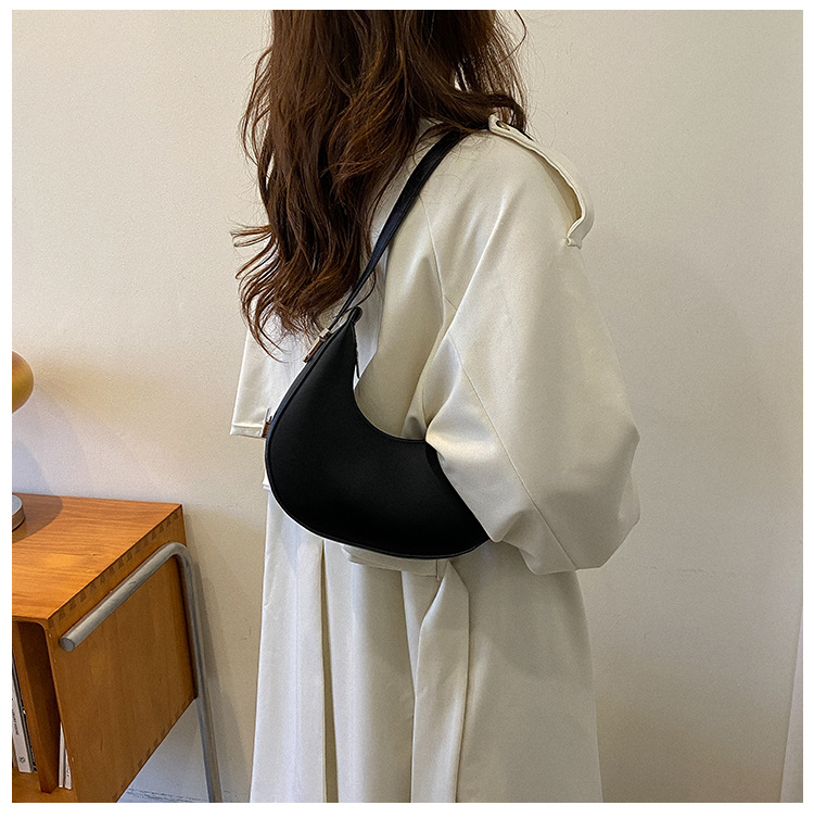 Prantsuse nišš naistele 2024. aasta suvel, trendikas uus trend, mitmekülgne tipptasemel tekstuur, moodne õlakott,_voghion.com