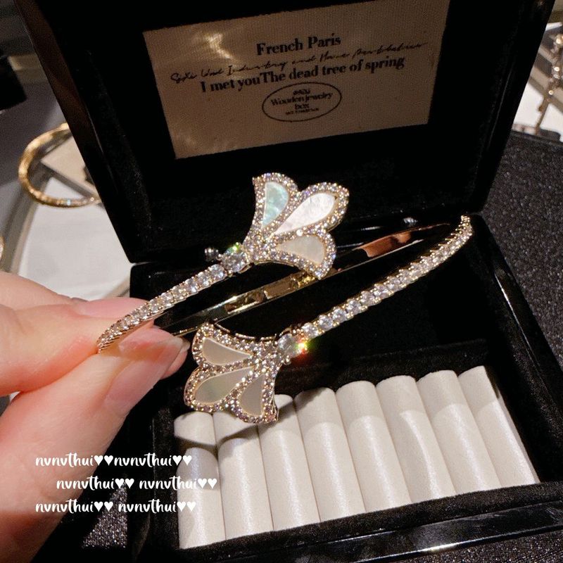 Italian Mother-of-Pearl Iris Vintage Gold Plated Curved Wave Zircon Bracelet_voghion.com