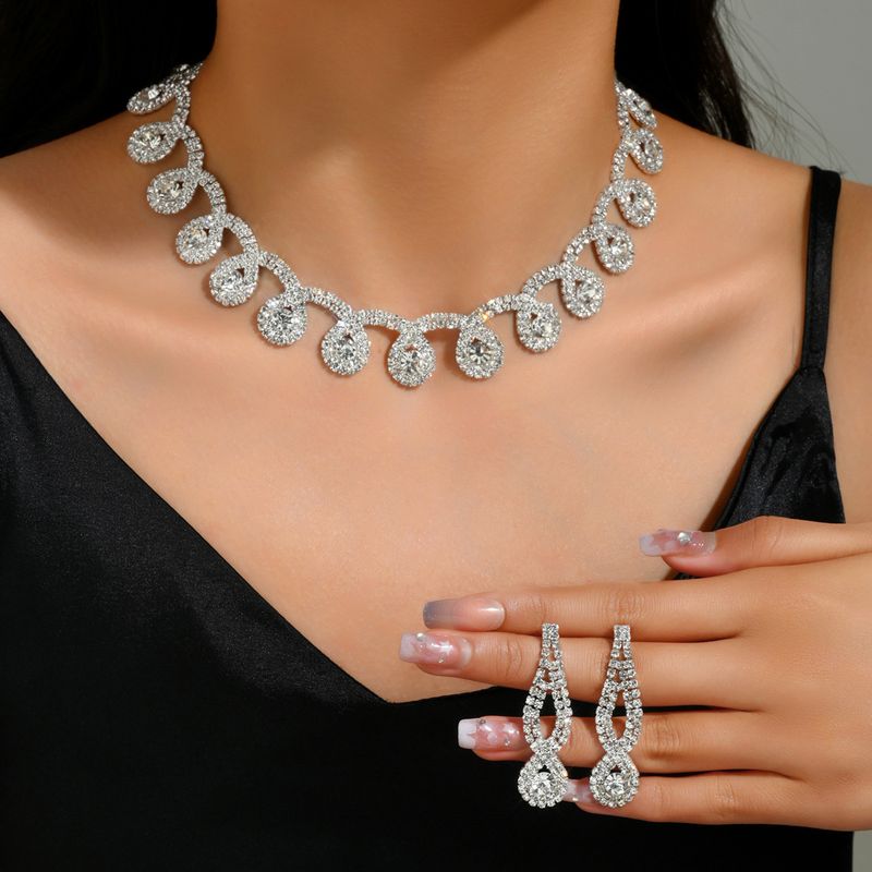 Abito da sposa, collane, orecchini, set in due pezzi, accessori geometrici per abiti da sera da sposa con diamanti, set di catene transfrontaliere_voghion.com