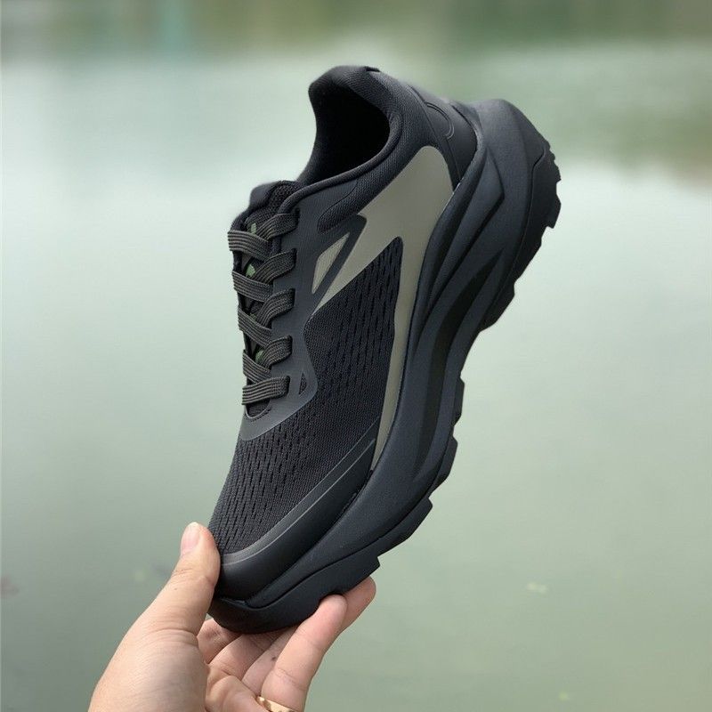 Spring 2025 New Men's Breathable Mesh Fly Woven Foam Lightweight Thick Soft Sole Running Casual Sports Shoes_voghion.com