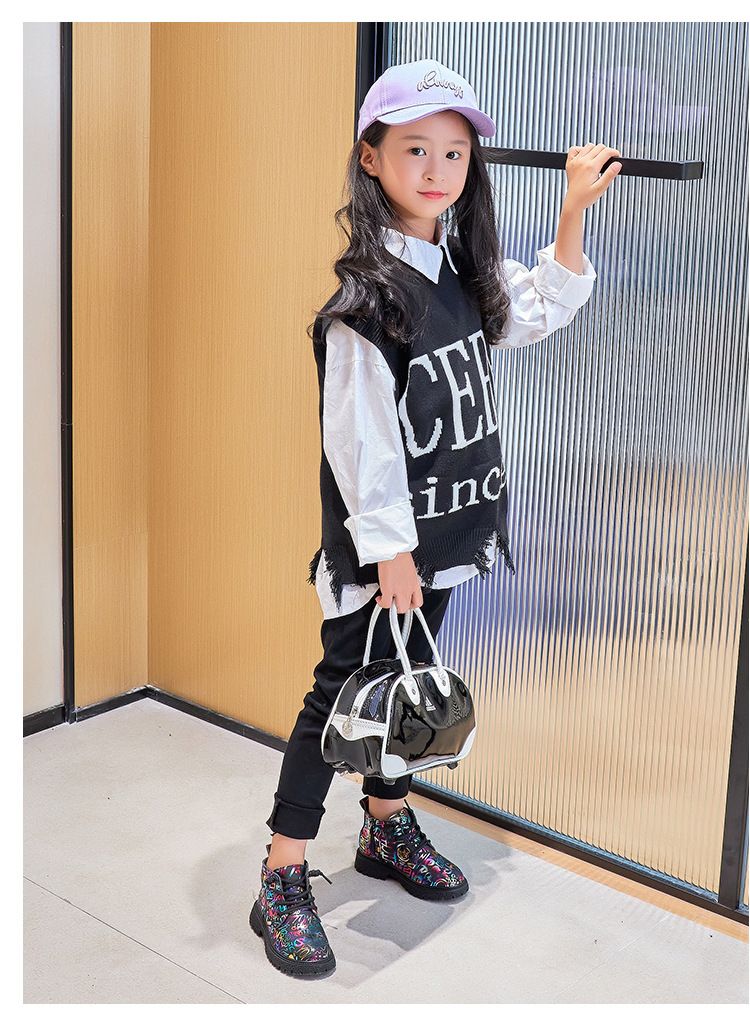 Chaussures pour enfants Chaussures pour filles Bottes courtes Martin pour enfants 2024 nouveau style tout match style printemps et automne bottes en coton noir princesse de style britannique_voghion.com