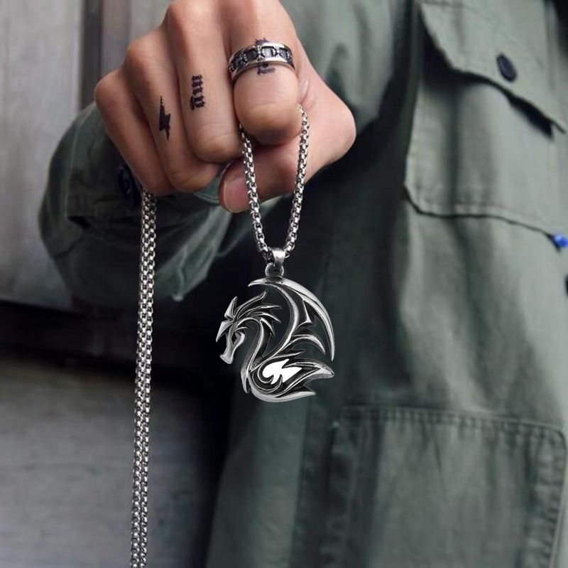 Necklace Men's Jewelry Fashion Exquisite Titanium Personalized Flying Dragon Pendant_voghion.com
