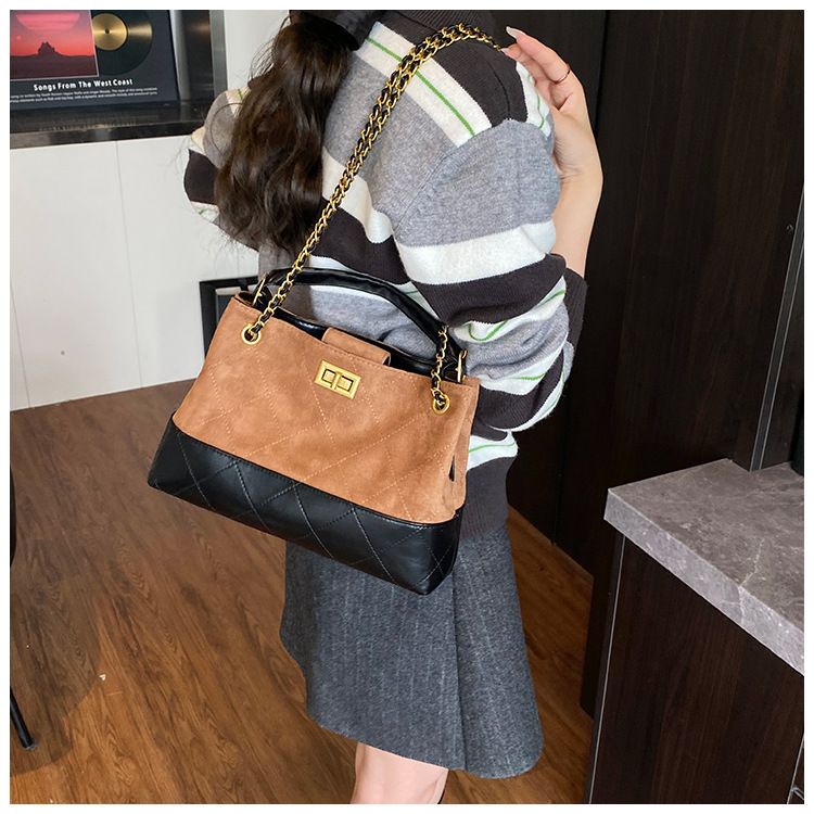 High-end stijl gewatteerde ketting voor vrouwen 2025 Nieuwe mode handtas emmer veelzijdige schouder crossbody tas_voghion.com